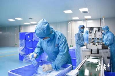 緊急“跨界” 紙尿褲企業轉產口罩，四天產能飆升四十倍